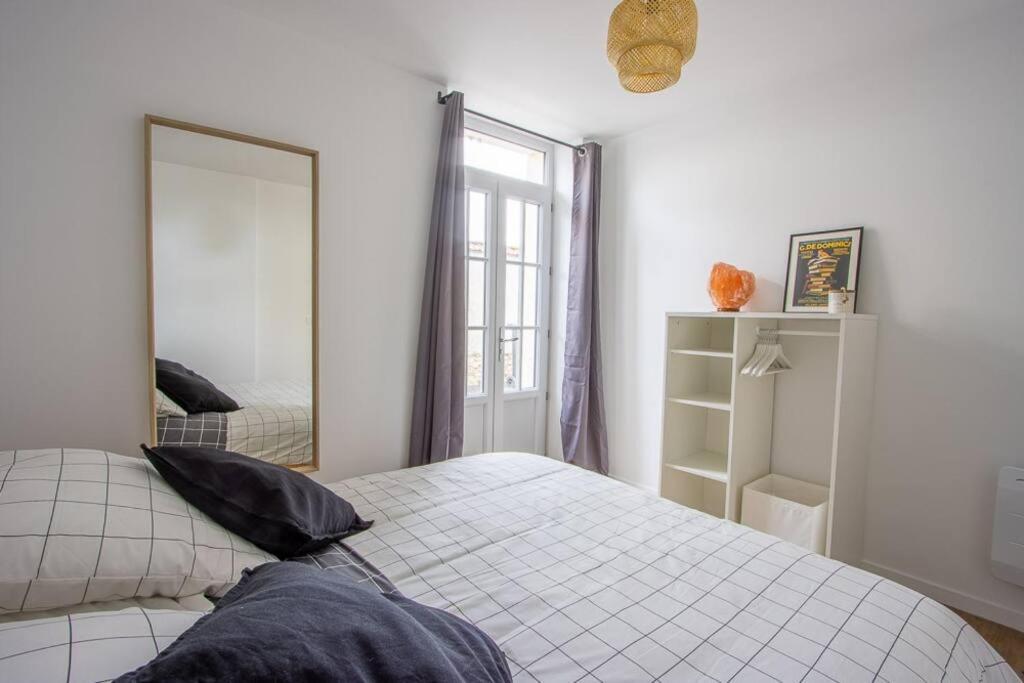 Appartement Avec Terrasse Et Parking, A Meaux Exterior foto